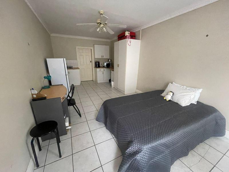 To Let 1 Bedroom Property for Rent in Sunnyside Eastern Cape